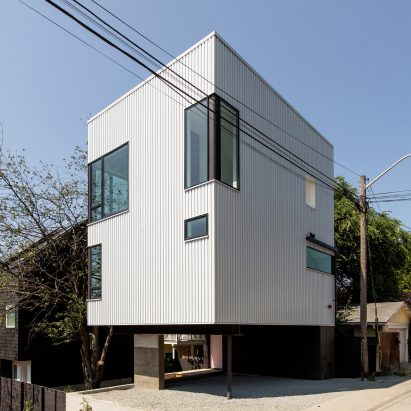 The private home faces an alley