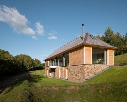 House in Area of Outstanding Natural Beauty overlooking Salcombe Estuary