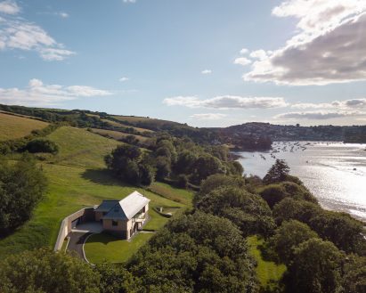 House overlooking Salcombe Estuary