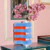 Red and blue Sport II vase from Cornucopia collection by Tableau and Röd Studio