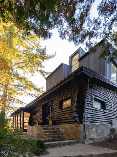 Extension to a log cabin in Canada