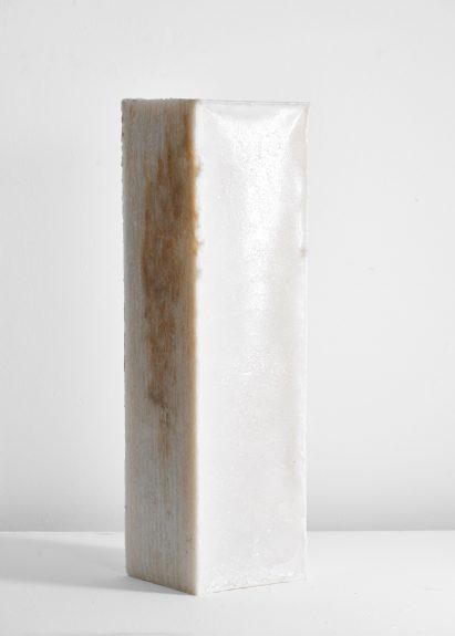 Marble-like salt building block
