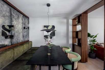 Dining area of the Knightsbridge Mews House by Echlin