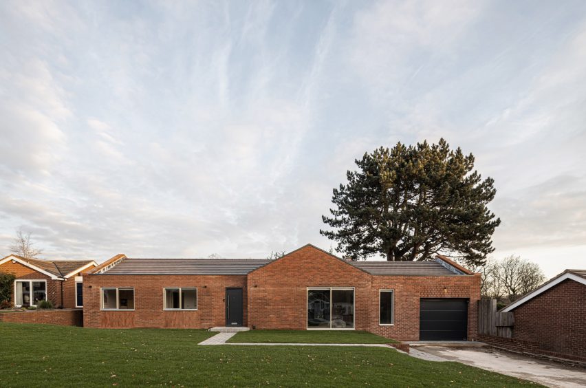 Honey and Walnut House by Intervention Architecture