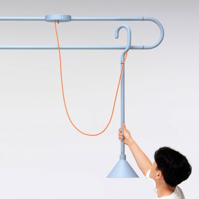 Lamp can be moved along the rail