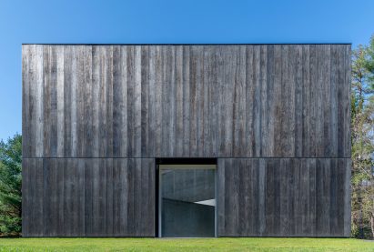 Facade made from Accoya wood