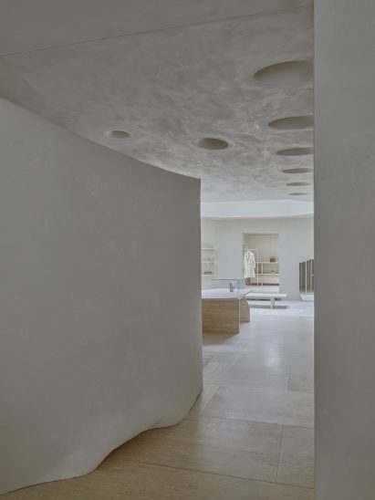 Fabric-cast gypsum wall in Maison Margiela's London Bruton Street store by Studio Anne Holtrop