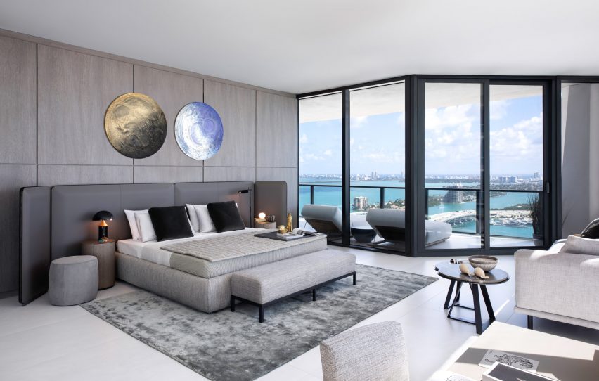 Master bedroom in One Thousand Museum apartment by Meridiani