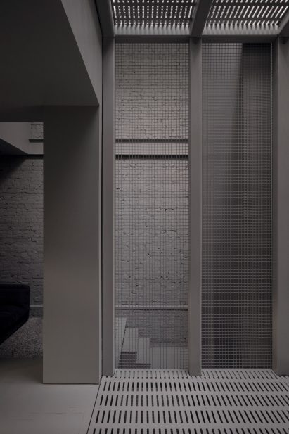 Steel installation in Montreal flat