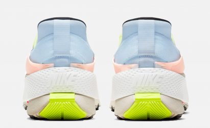 Kickstand heel in Nike trainer