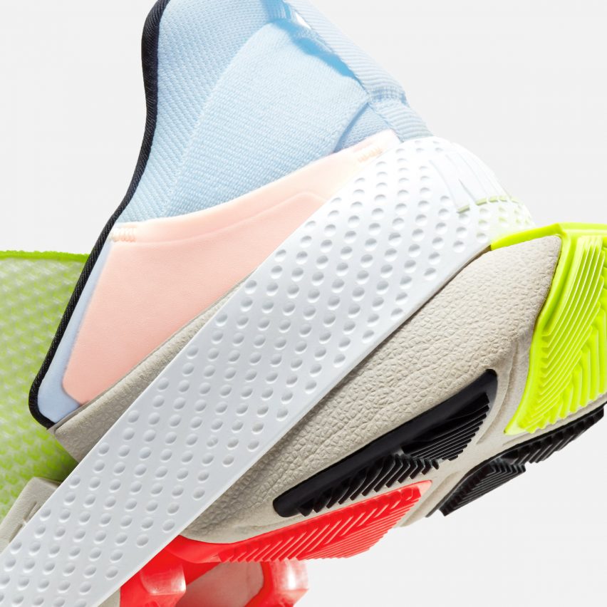 Nike GO FlyEase trainer