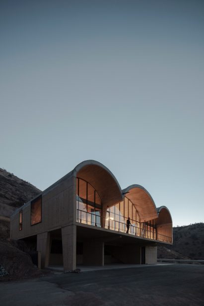 Concrete vaults of OFMA by MAPAA