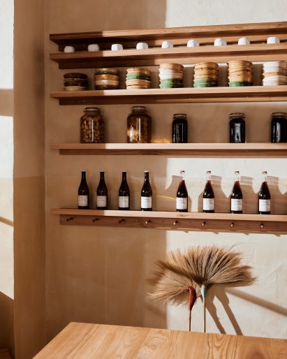 Built-in shelf of Sofi bakery in Berlin by Mathias Mentze, Alexander Vedel Ottenstein and Dreimeta