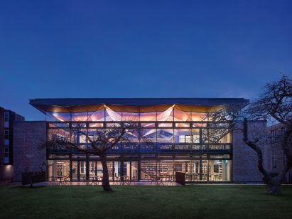 School library 