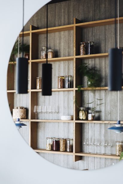 Mirror in Substans restaurant in Aarhus by Krøyer & Gatten