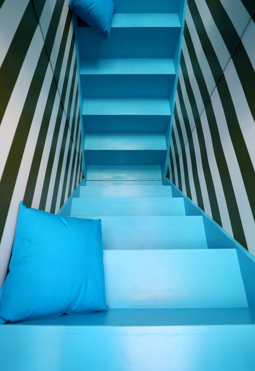 Tipico cafe staircase