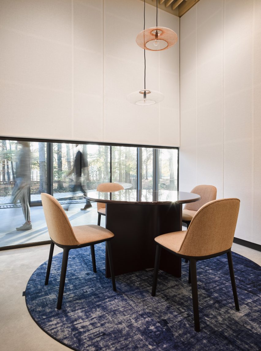 A carpeted meeting room