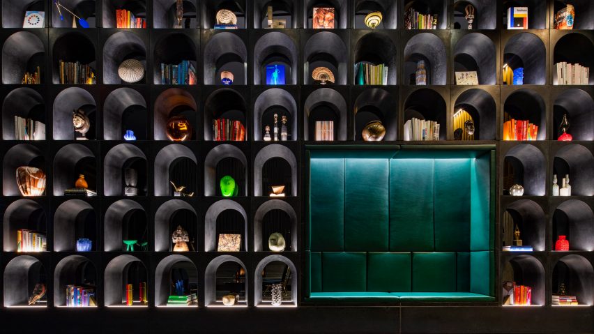 Lobby of 130 William