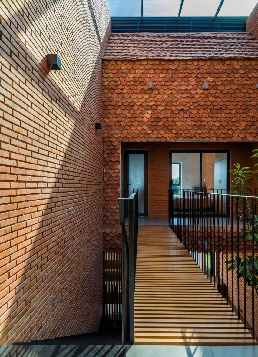 2HIEN house in Vietnam by CTA