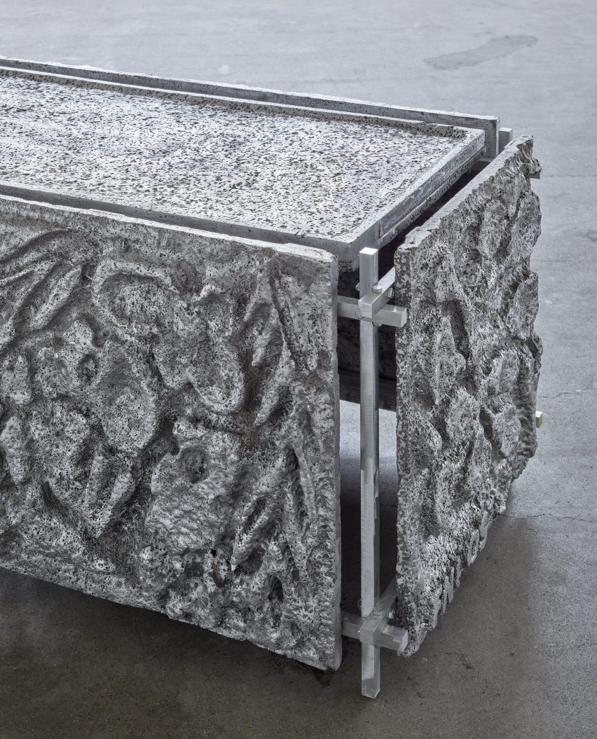 Detail of 300kg Beauty Bath by Frederik Nystrup-Larsen and Oliver Sundqvist in The Mindcraft Project exhibition