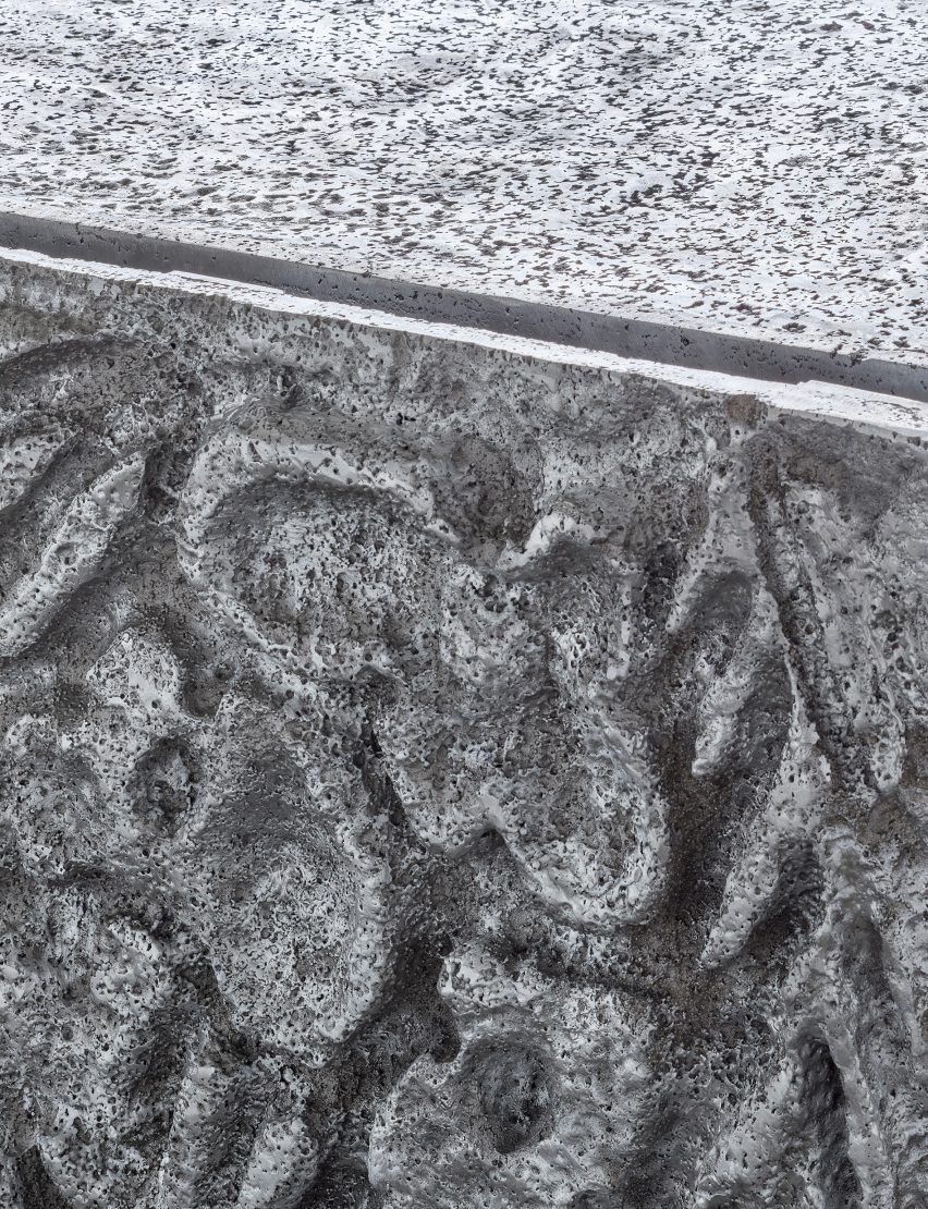 Detail of 300kg Beauty Bath by Frederik Nystrup-Larsen and Oliver Sundqvist in The Mindcraft Project exhibition