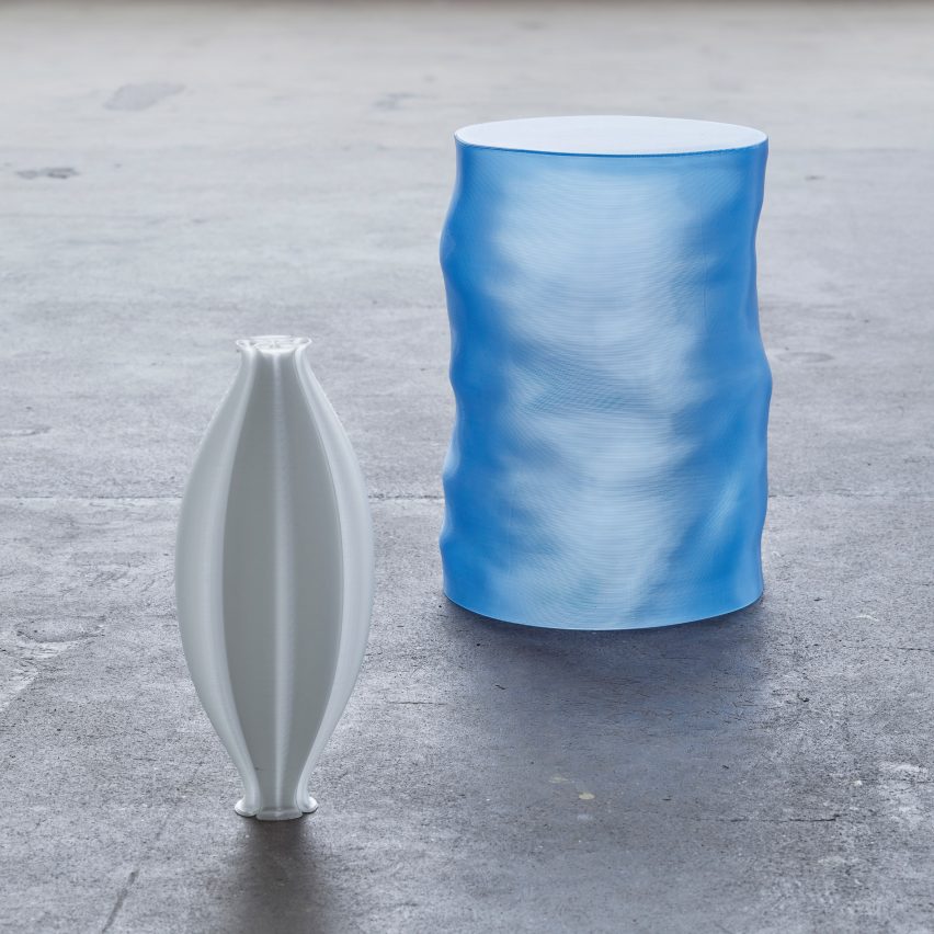 Ctenophora Vase and Morning Dip Side Table and by ninetyoneninetytwo for The Mindcraft Project 2021