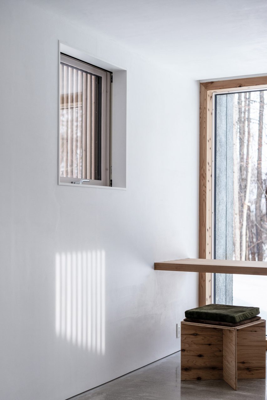 Smaller window with slatted shade screen
