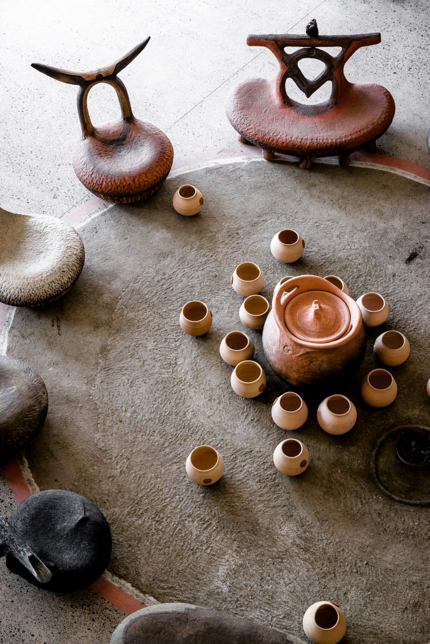 iThongo collection centred around the hearth