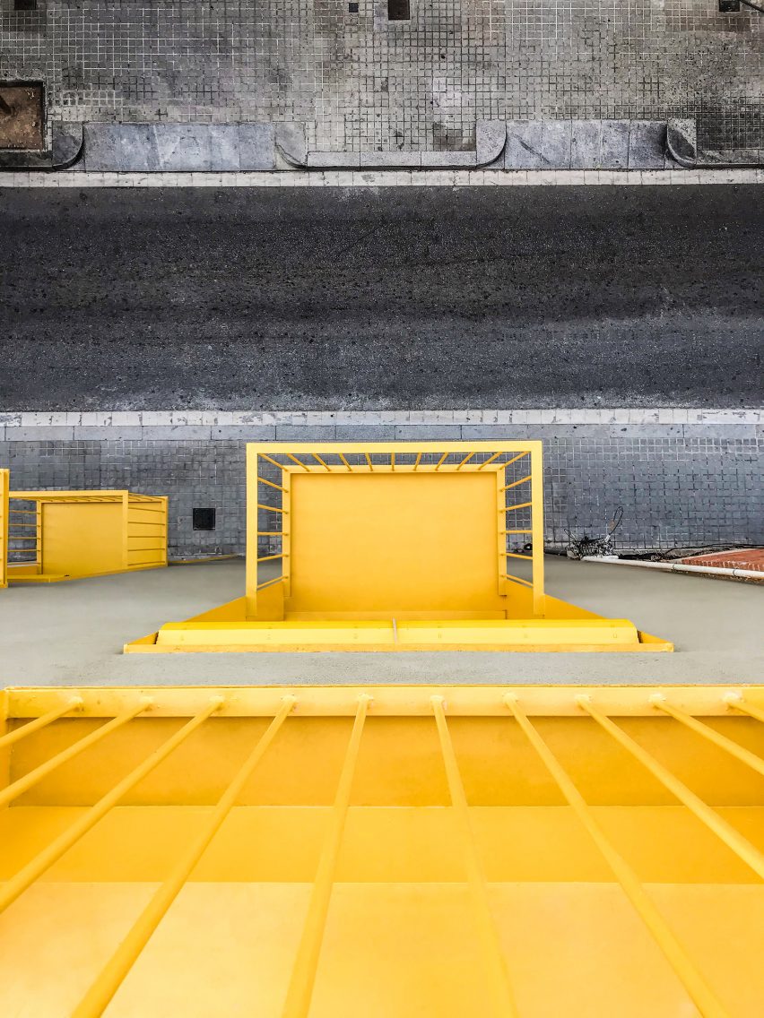 Yellow features provide a contrast