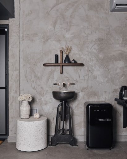 Washbasin in Atelier Eva tattoo studio