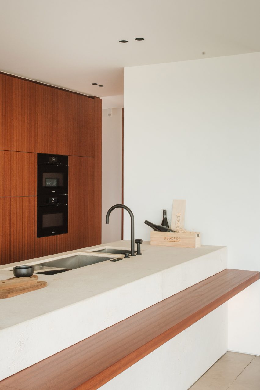 Penthouse BV by Adjo Studio