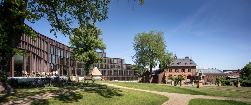 The building is orientated around the gardens