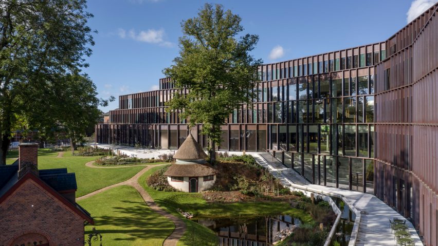 CF Møller Architects designs Carlsberg HQ clad in recycled copper