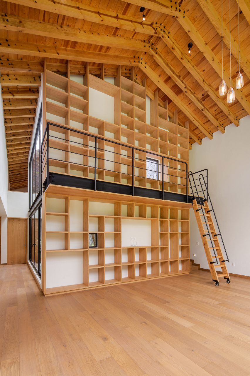 Construction of the bookcase