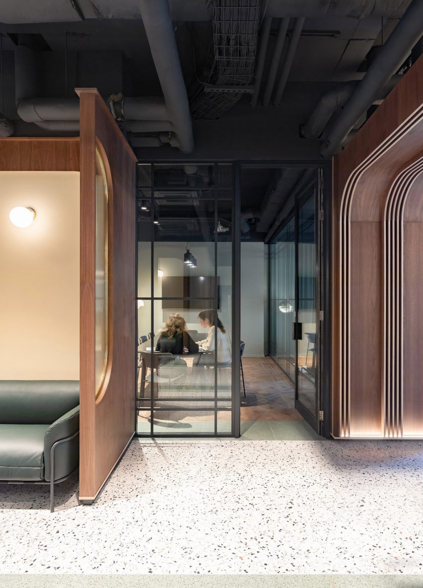 Meeting room in Chapter Old Street by Tigg + Coll Architects