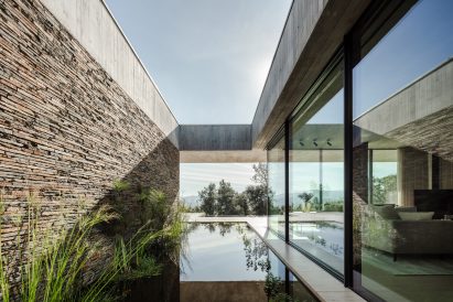 Small pools divide the interior of Portuguese house