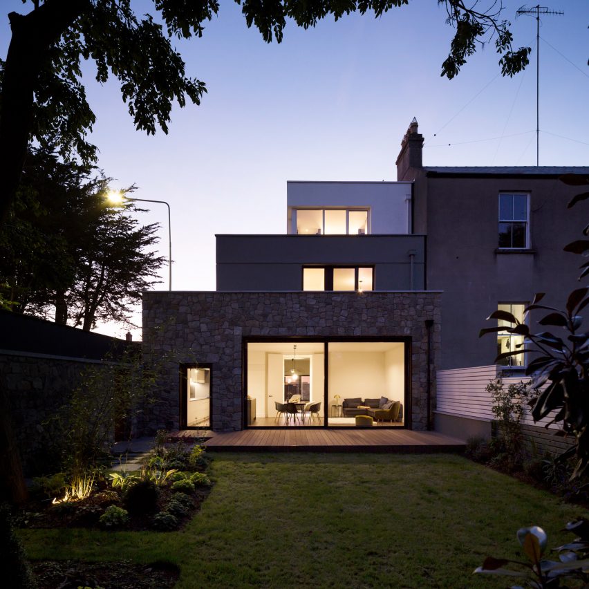 Corner House by Studio 304