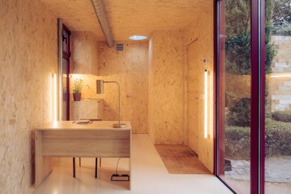 Home office in a Tini cabin
