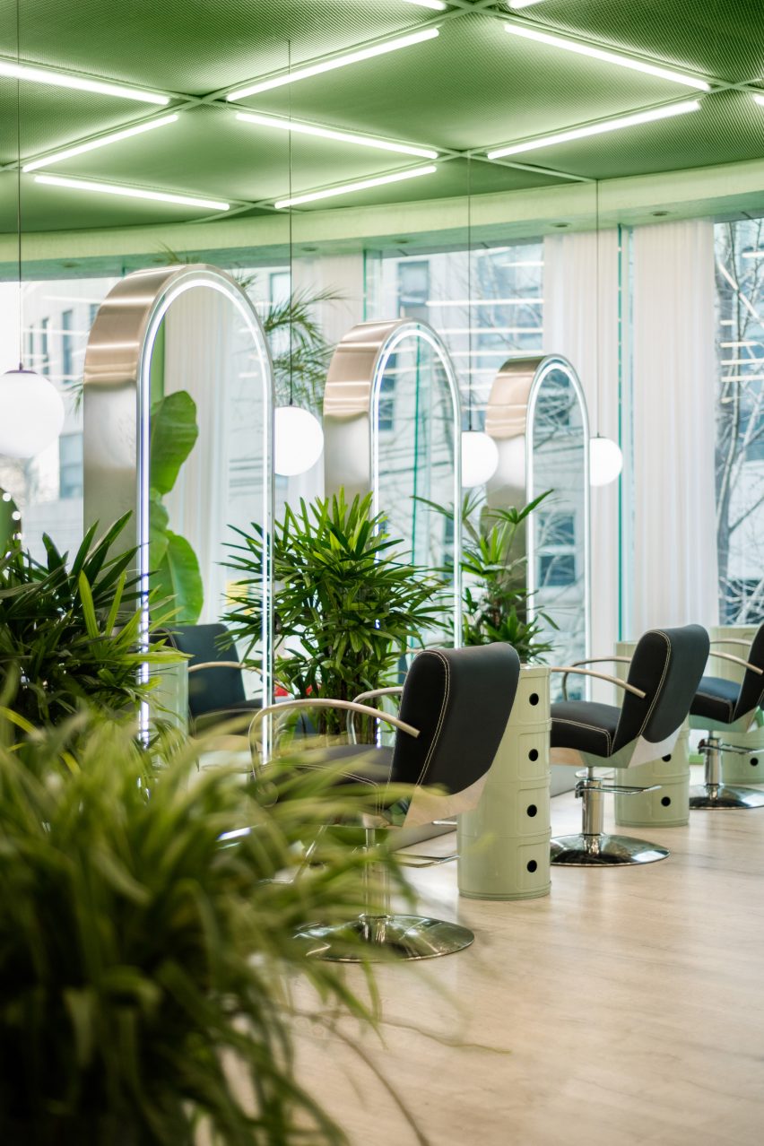 Plants are placed around the salon