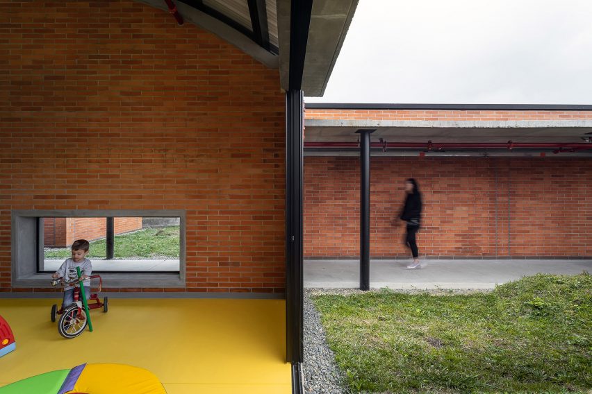 Red bricks make up El Povenir