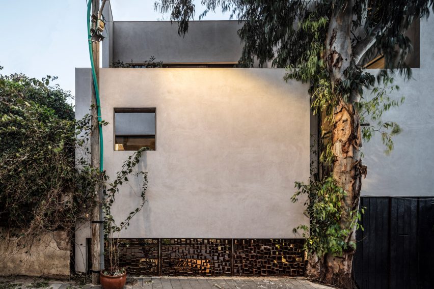 Eucalyptus House by Paritzki & Liani Architects