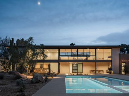The Ranch Mine built a swimming pool in Foo house's garden