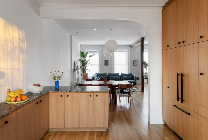 White oak cabinets match the floors
