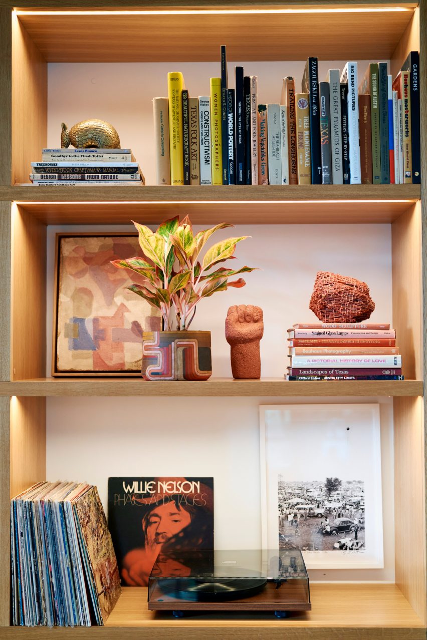 Hotel Magdalena's book collection
