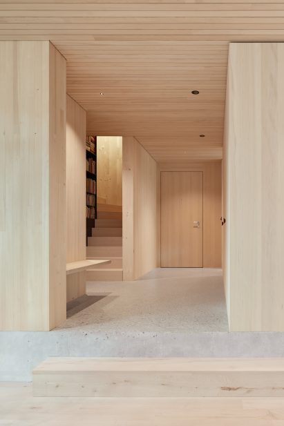 Light spruce-lined interiors of the Haus im Obstgarten