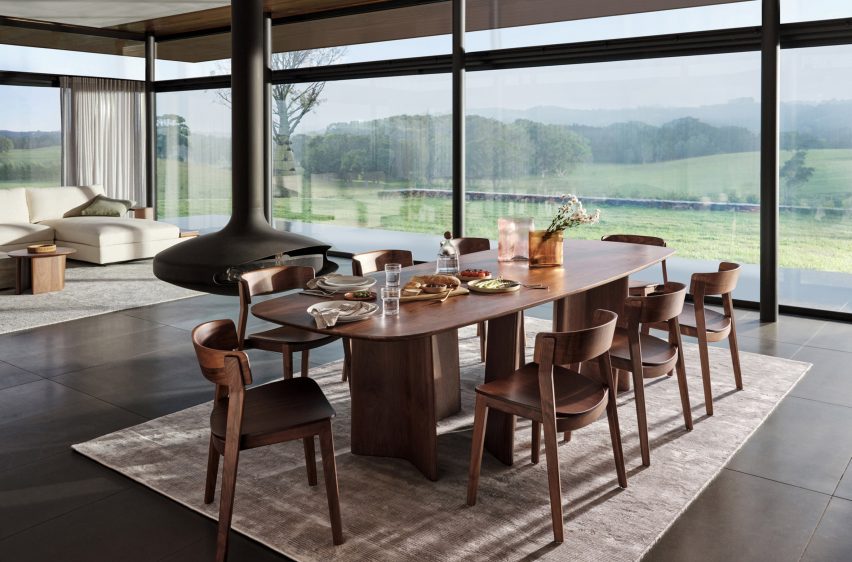 Issho dining table by King Living