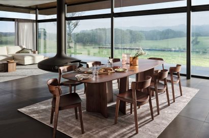 Issho dining table by King
