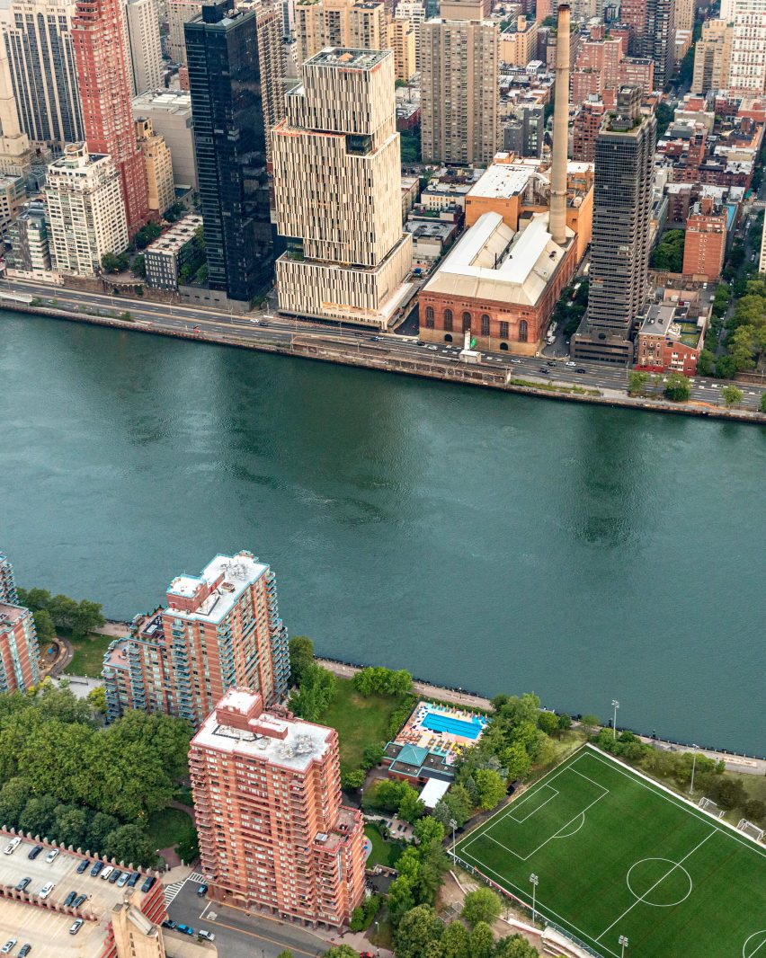 An aerial view of the pool mural on Manhattan's Roosevelt Island