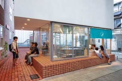 Red-crick seating area outside sweet store
