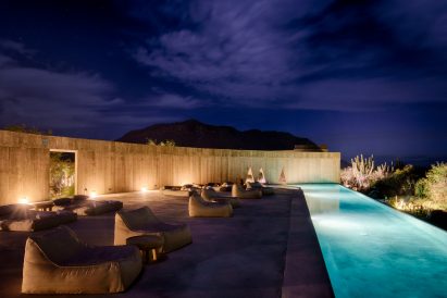 Paradero Hotel has an infinity pool